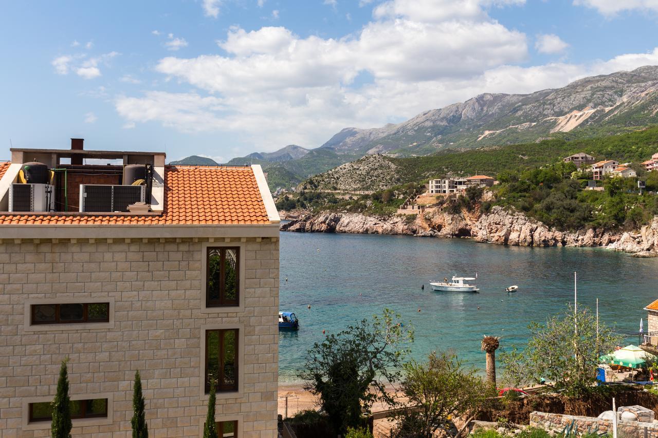 Apartments Varja Sveti Stefan Esterno foto